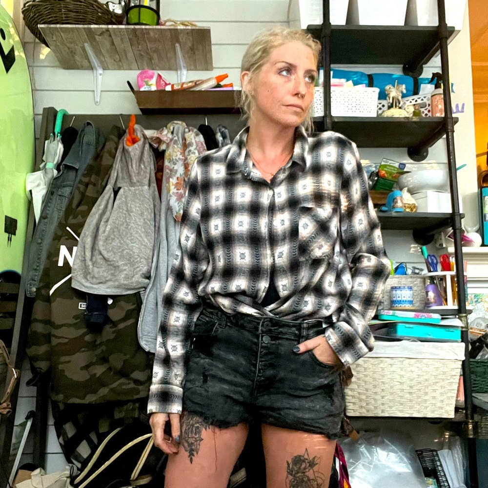 Mudd women  flannel size xl